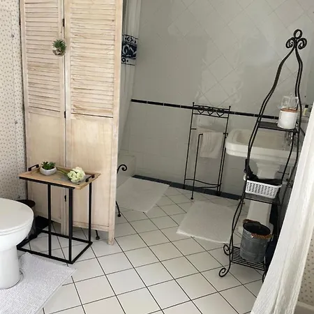 Chateau Du Payre Bed & Breakfast