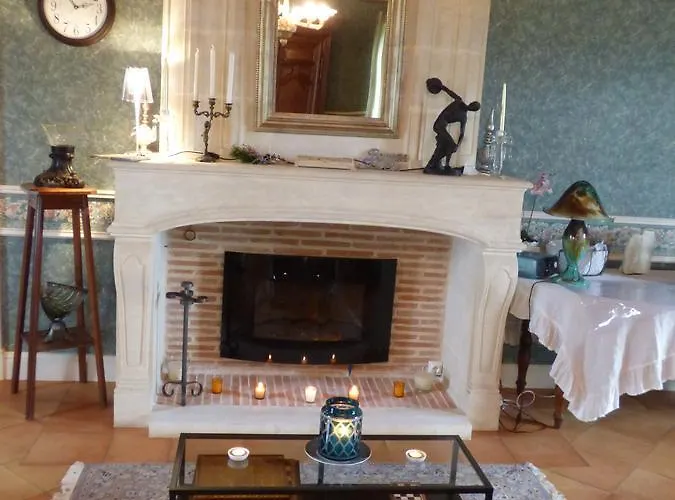 Chateau Du Payre Frühstückspension Cardan